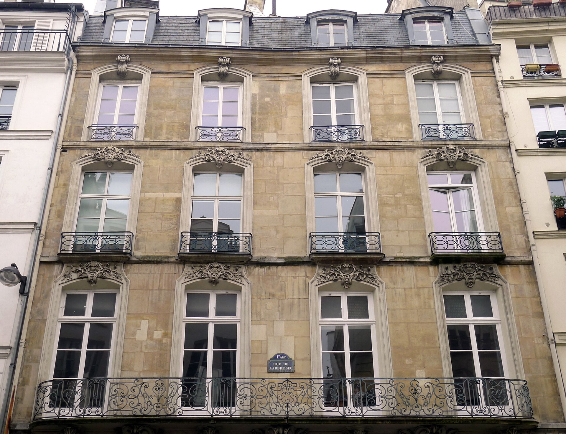La distillerie de l'arbre sec